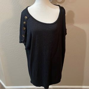 Always Indigo t-shirt w decorative buttons